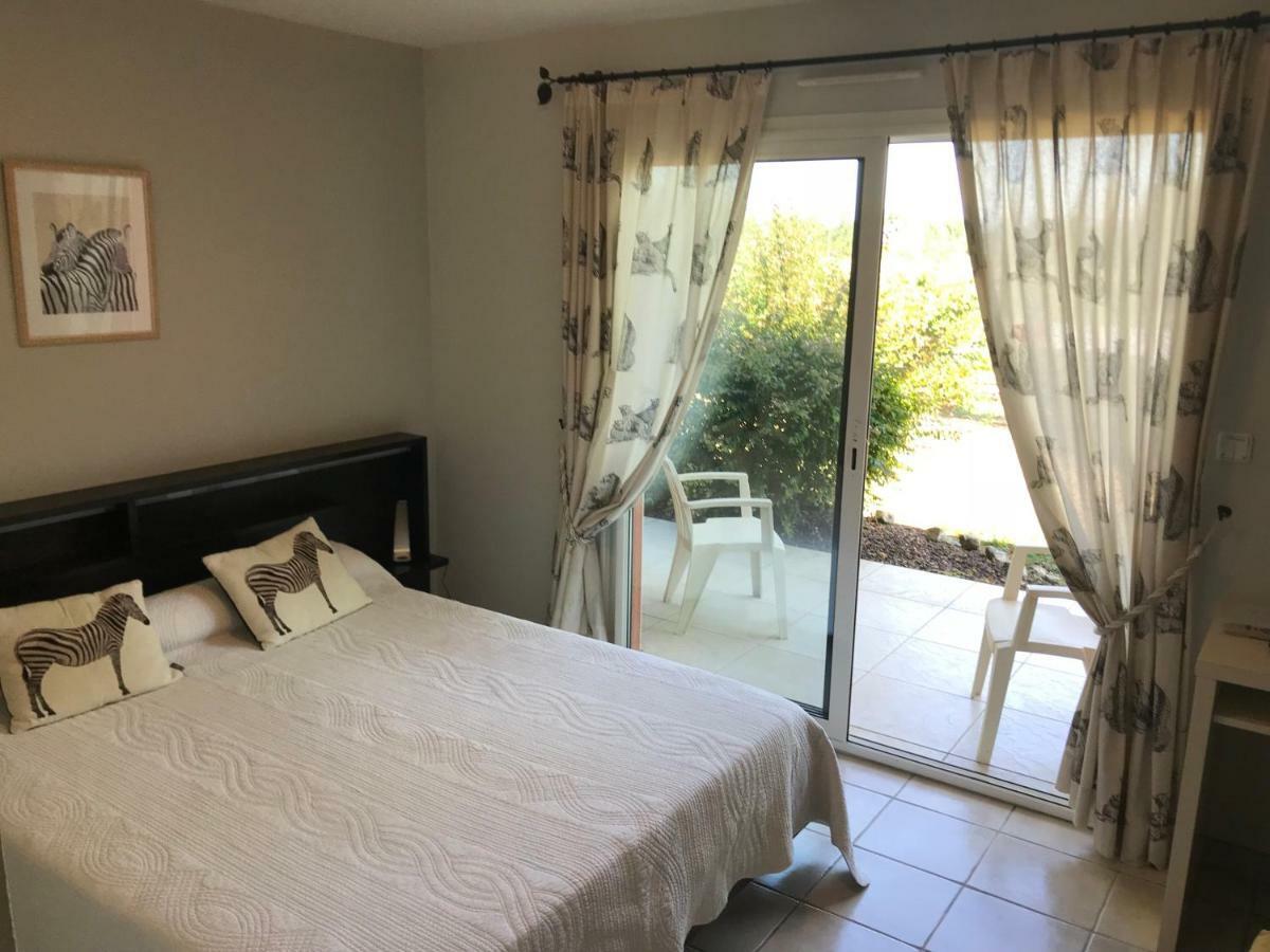 Chambres D'Hotes La Coloniale Варец Экстерьер фото